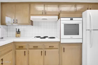 Photo #4: 6956837 Listing 