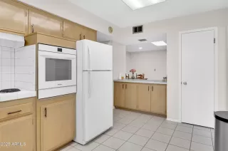 Photo #5: 6956837 Listing 