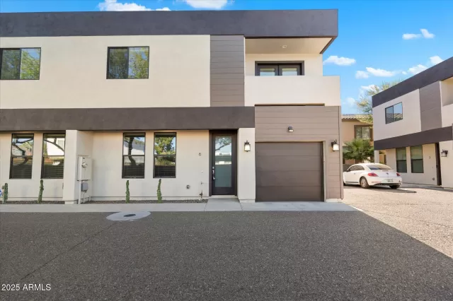 MLS: 6956855 Condo For Sale