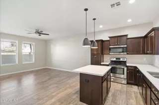 Photo #4: 6956855 Listing 