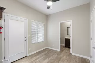 Photo #5: 6956855 Listing 