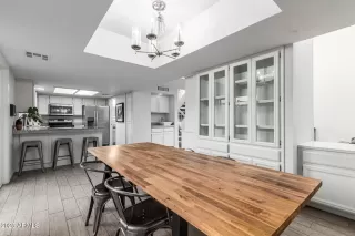 Photo #1: 6956932 Listing