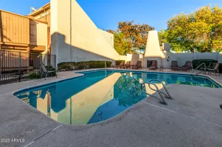 Photo #6: 6956932 Listing