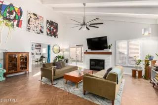 Photo #5: 6957192 Listing 