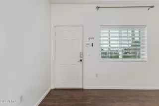 Photo #3: 6957307 Listing