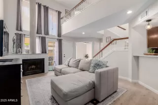 Photo #3: 6957349 Listing