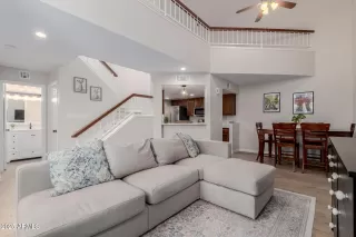 Photo #4: 6957349 Listing