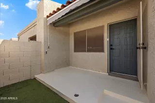 Photo #5: 6957406 Listing