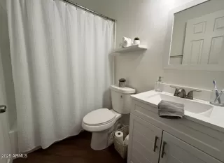 Photo #2: 6957448 Listing