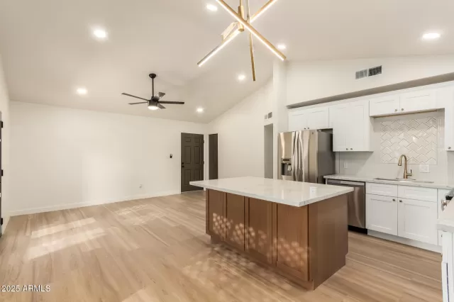 MLS: 6957597 Condo For Sale