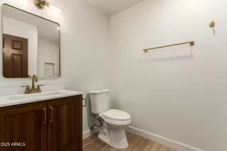 Photo #5: 6957597 Listing