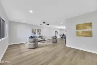 Photo #3: 6957611 Listing