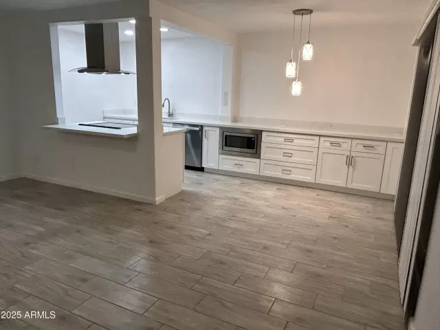 MLS: 6957636 Condo For Sale