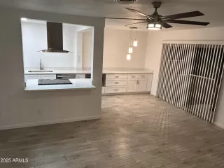 Photo #2: 6957636 Listing