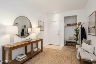 Photo #6: 6957638 Listing