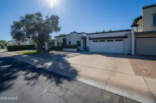 Photo #2: 6957719 Listing