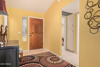 Photo #4: 6957832 Listing