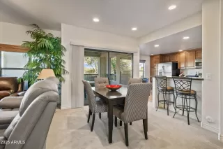 Photo #5: 6957871 Listing 