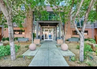 Photo #1: 6957875 Listing 