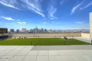 Photo #5: 6957934 Listing 