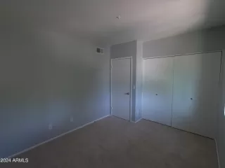 Photo #3: 6957949 Listing