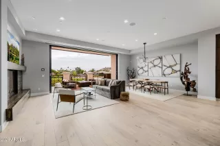 Photo #6: 6958203 Listing 