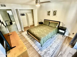 Photo #6: 6958212 Listing