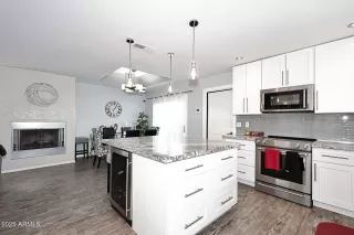 Photo #2: 6958304 Listing 