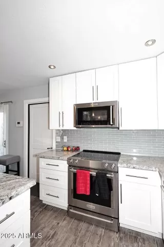 Photo #3: 6958304 Listing 