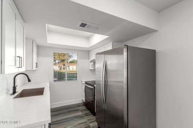 MLS: 6958443 Condo For Sale