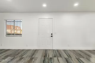 Photo #4: 6958443 Listing 