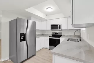 Photo #5: 6958461 Listing 