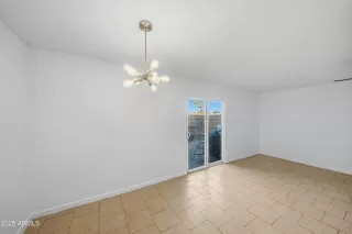 Photo #5: 6958515 Listing 