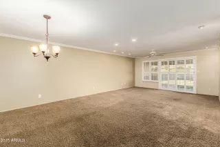 Photo #4: 6958557 Listing 