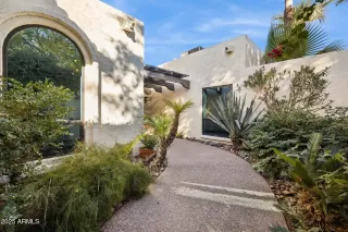 Photo #1: 6958567 Listing 