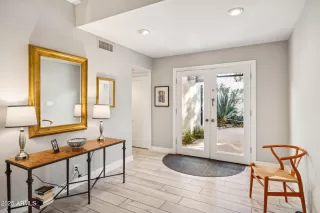 Photo #2: 6958567 Listing 