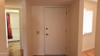 Photo #6: 6958582 Listing