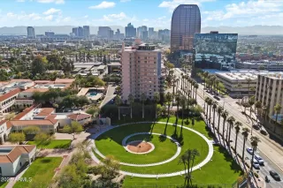 Photo #4: 6958671 Listing