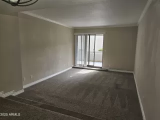 Photo #5: 6958710 Listing 