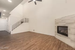 Photo #3: 6958845 Listing