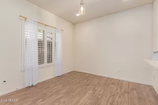 Photo #5: 6958845 Listing