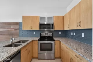 Photo #1: 6958848 Listing