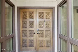 Photo #3: 6958929 Listing