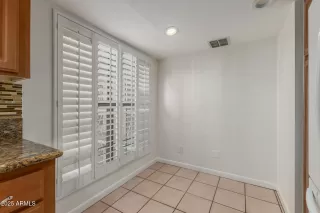 Photo #6: 6958982 Listing