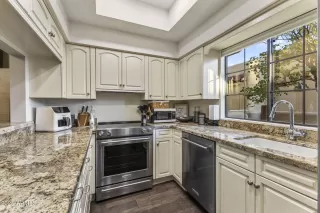 Photo #1: 6959199 Listing 