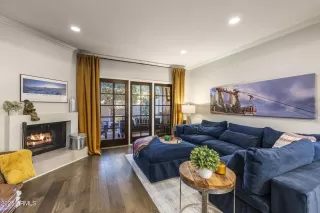 Photo #3: 6959199 Listing 