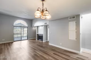 Photo #1: 6959201 Listing 