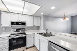 Photo #3: 6959201 Listing 