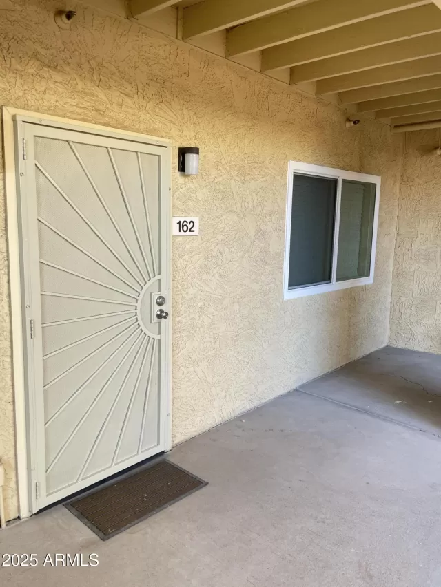 MLS: 6959274 Condo For Sale