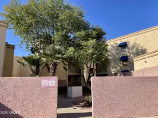 Photo #5: 6959274 Listing